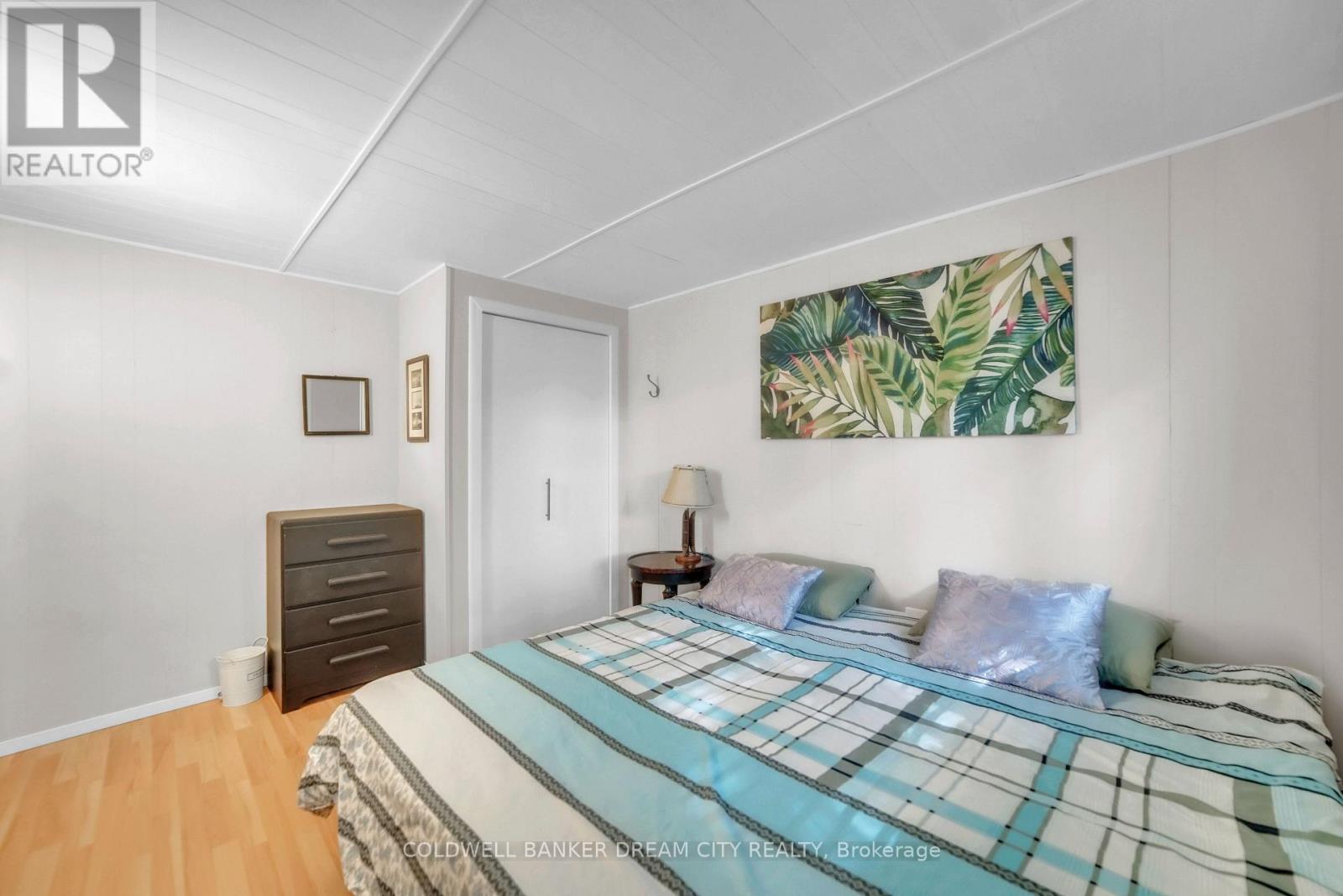1004a Almond Lane, Frontenac (Frontenac Centre), Ontario  K0H 1B0 - Photo 13 - X12447571