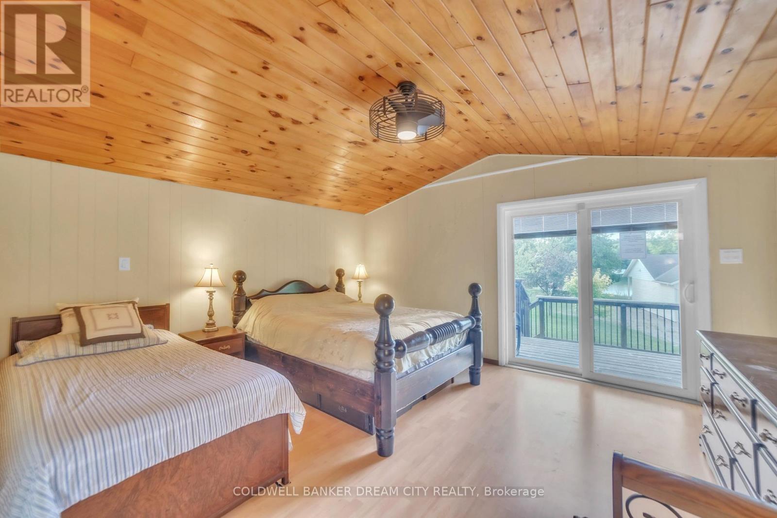 1004a Almond Lane, Frontenac (Frontenac Centre), Ontario  K0H 1B0 - Photo 15 - X12447571