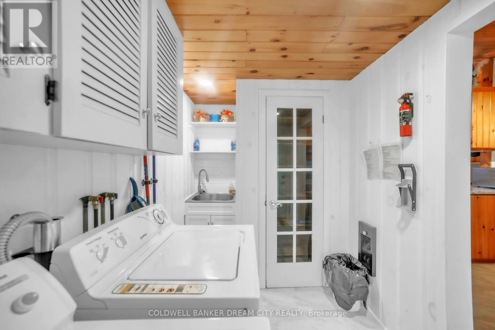 1004a Almond Lane, Frontenac (Frontenac Centre), Ontario  K0H 1B0 - Photo 20 - X12447571