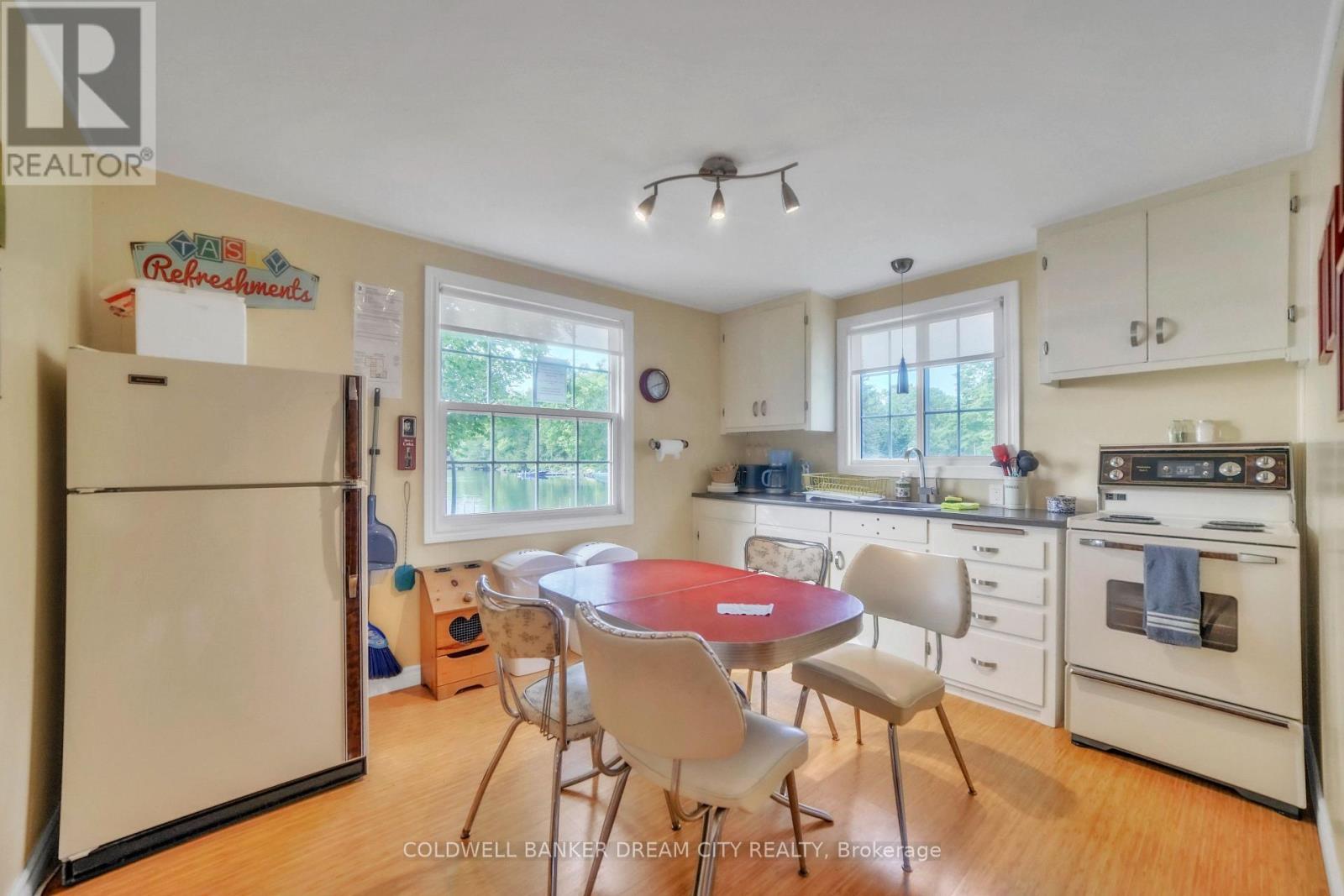 1004a Almond Lane, Frontenac (Frontenac Centre), Ontario  K0H 1B0 - Photo 29 - X12447571