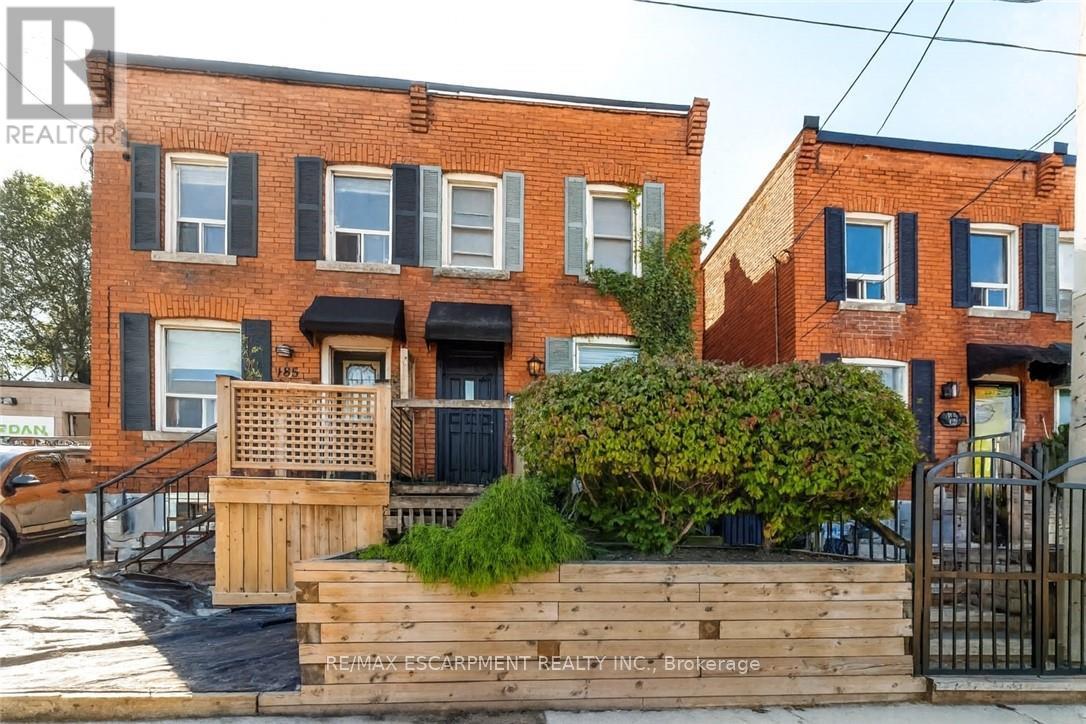 187 BARTON STREET W, Hamilton, Ontario