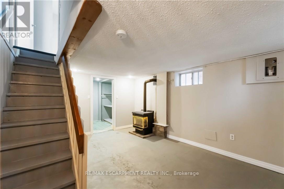 187 Barton Street W, Hamilton, Ontario  L8R 2H3 - Photo 14 - X12447580