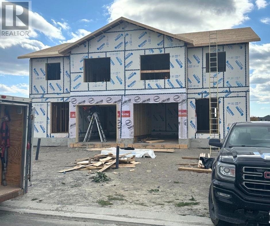 2951 Ruby Street, Chelmsford, Ontario P0M 1L0 - Photo 1 - 2122470