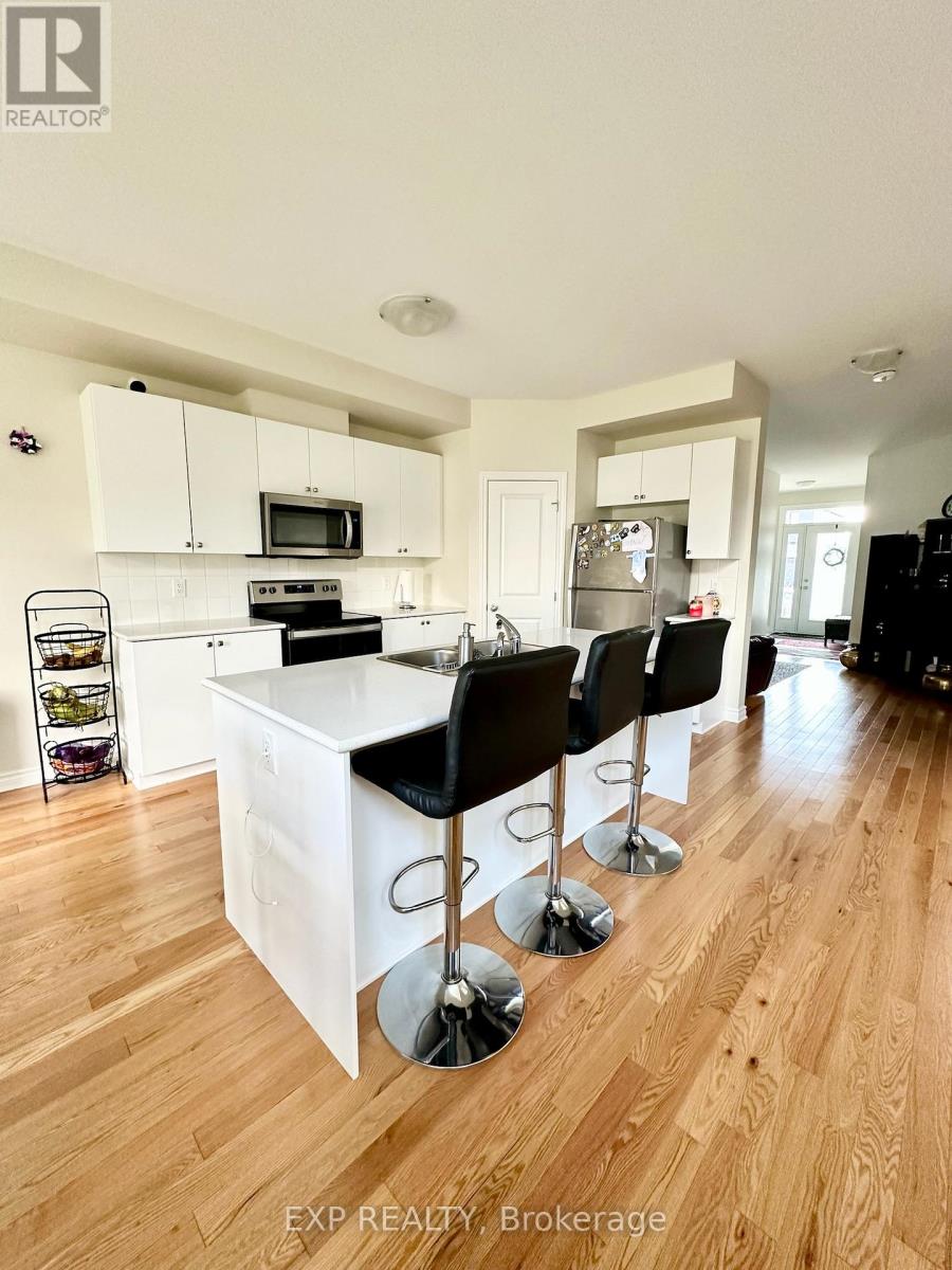 712 Namur Street, Russell, Ontario  K0A 1W0 - Photo 4 - X12447481