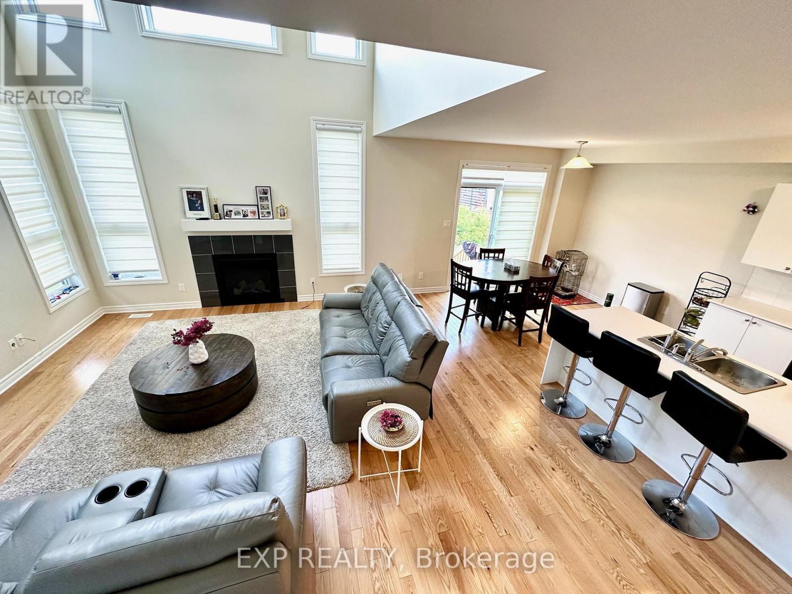712 Namur Street, Russell, Ontario  K0A 1W0 - Photo 3 - X12447481