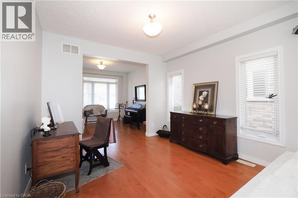 15 Treeview Drive, St. Jacobs, Ontario  N0B 2N0 - Photo 12 - 40735333