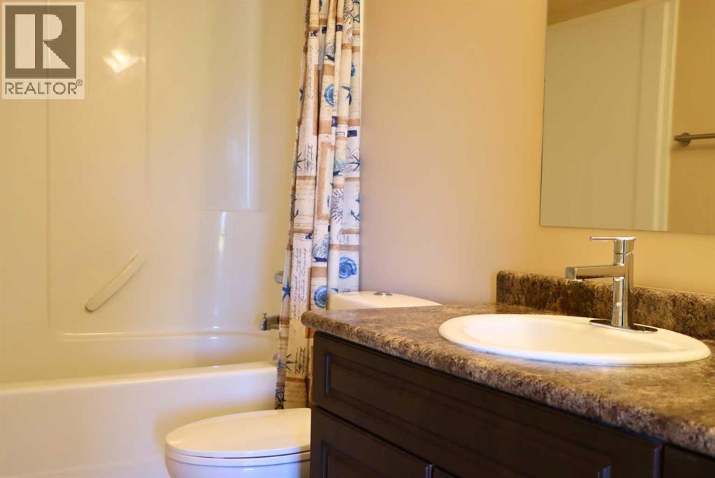 5202 52a Avenue, Valleyview, Alberta  T0H 3N0 - Photo 15 - A2262204