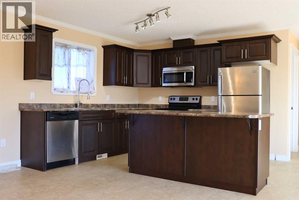 5202 52a Avenue, Valleyview, Alberta  T0H 3N0 - Photo 7 - A2262204