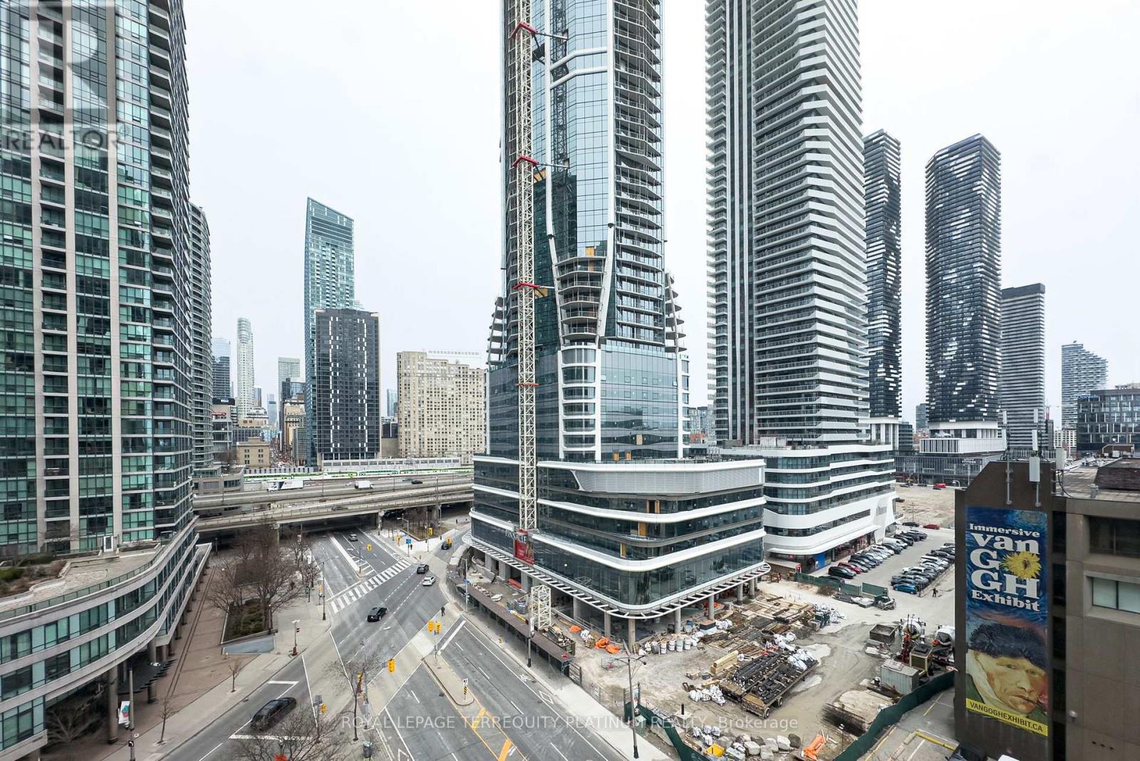 1008 - 10 Yonge Street, Toronto, Ontario  M5E 1R4 - Photo 8 - C12447601