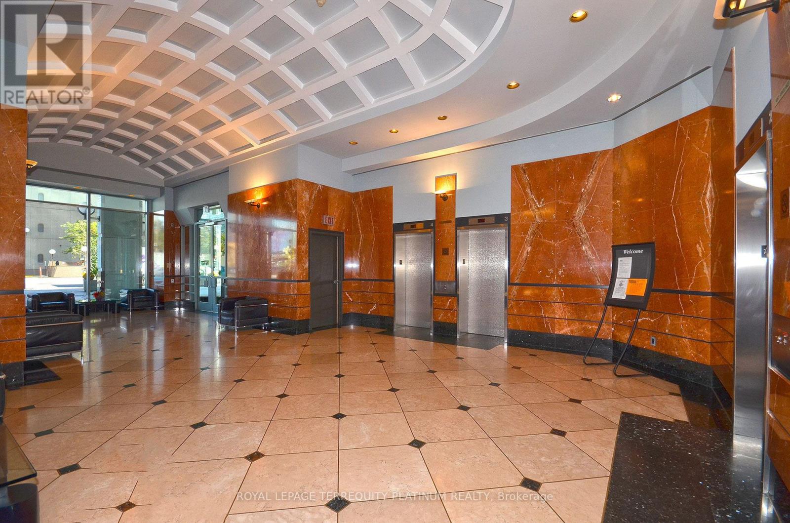 1008 - 10 Yonge Street, Toronto, Ontario  M5E 1R4 - Photo 9 - C12447601