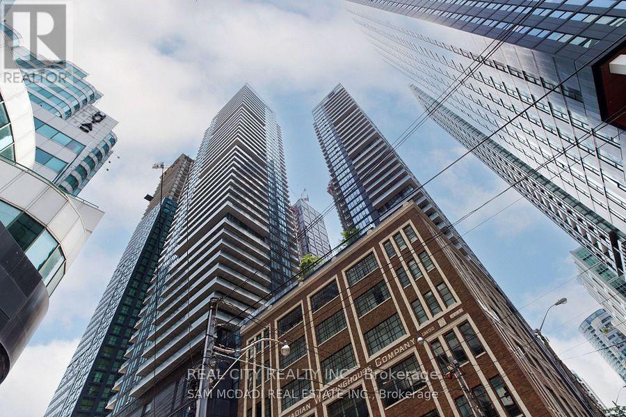 2611 - 115 BLUE JAYS WAY, Toronto, Ontario