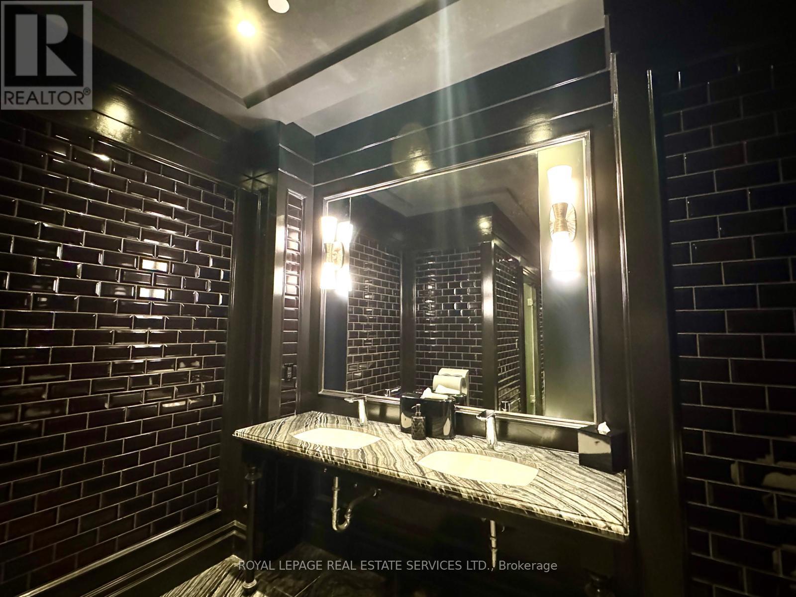 2810 - 88 Blue Jays Way, Toronto, Ontario  M5V 0L7 - Photo 13 - C12447630