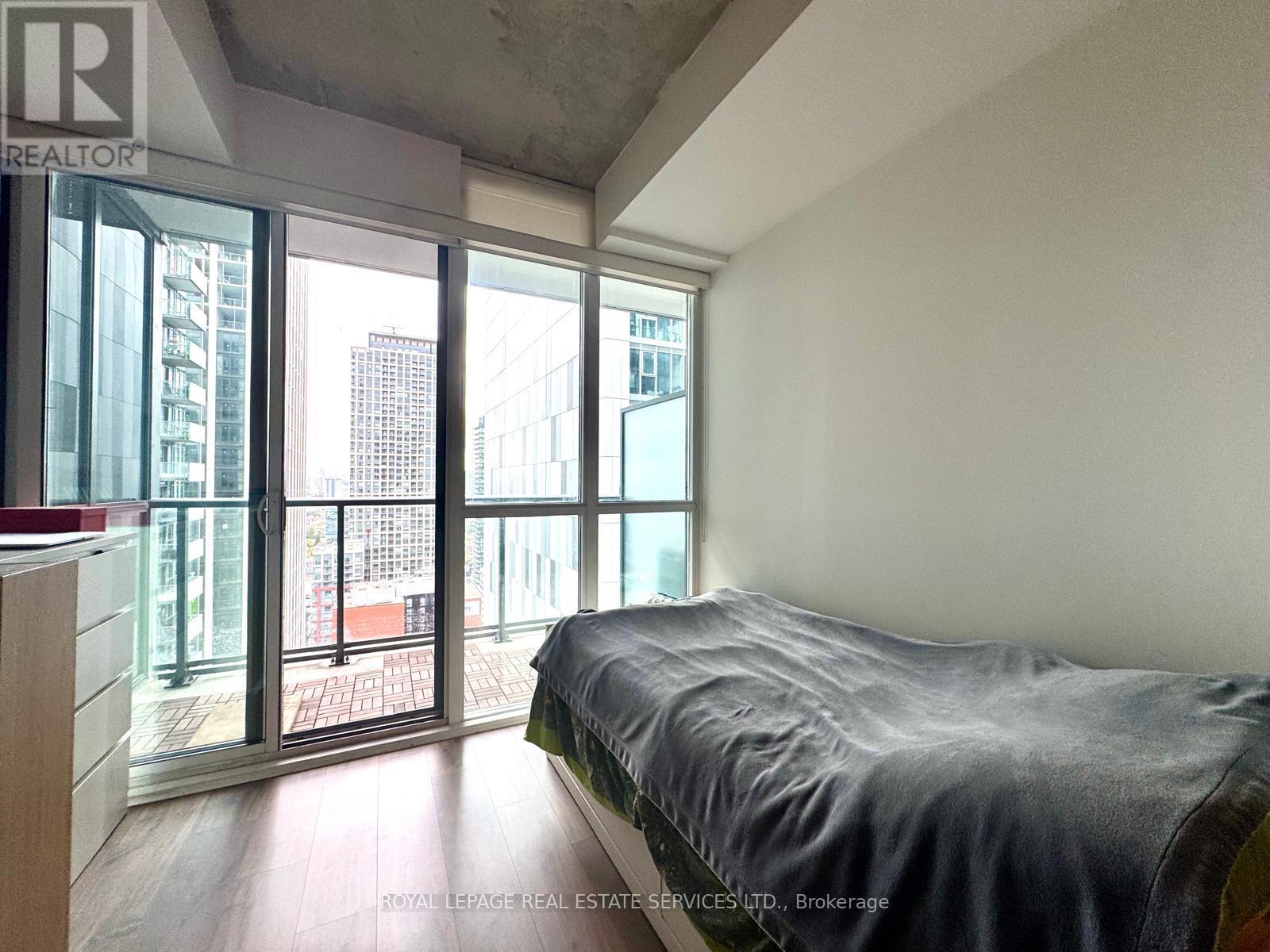 2810 - 88 Blue Jays Way, Toronto, Ontario  M5V 0L7 - Photo 9 - C12447630