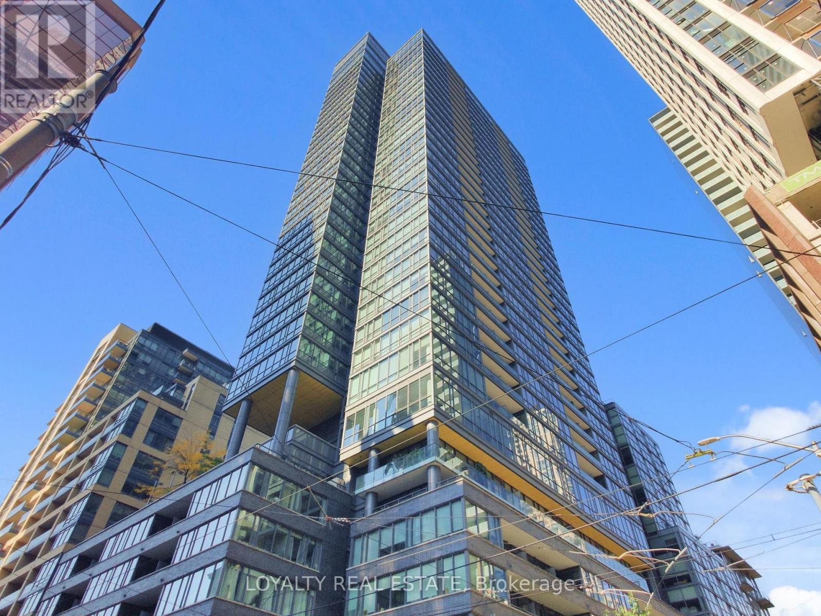 3305 - 8 Charlotte Street, Toronto (Waterfront Communities), Ontario  M5V 0K4 - Photo 1 - C12447650