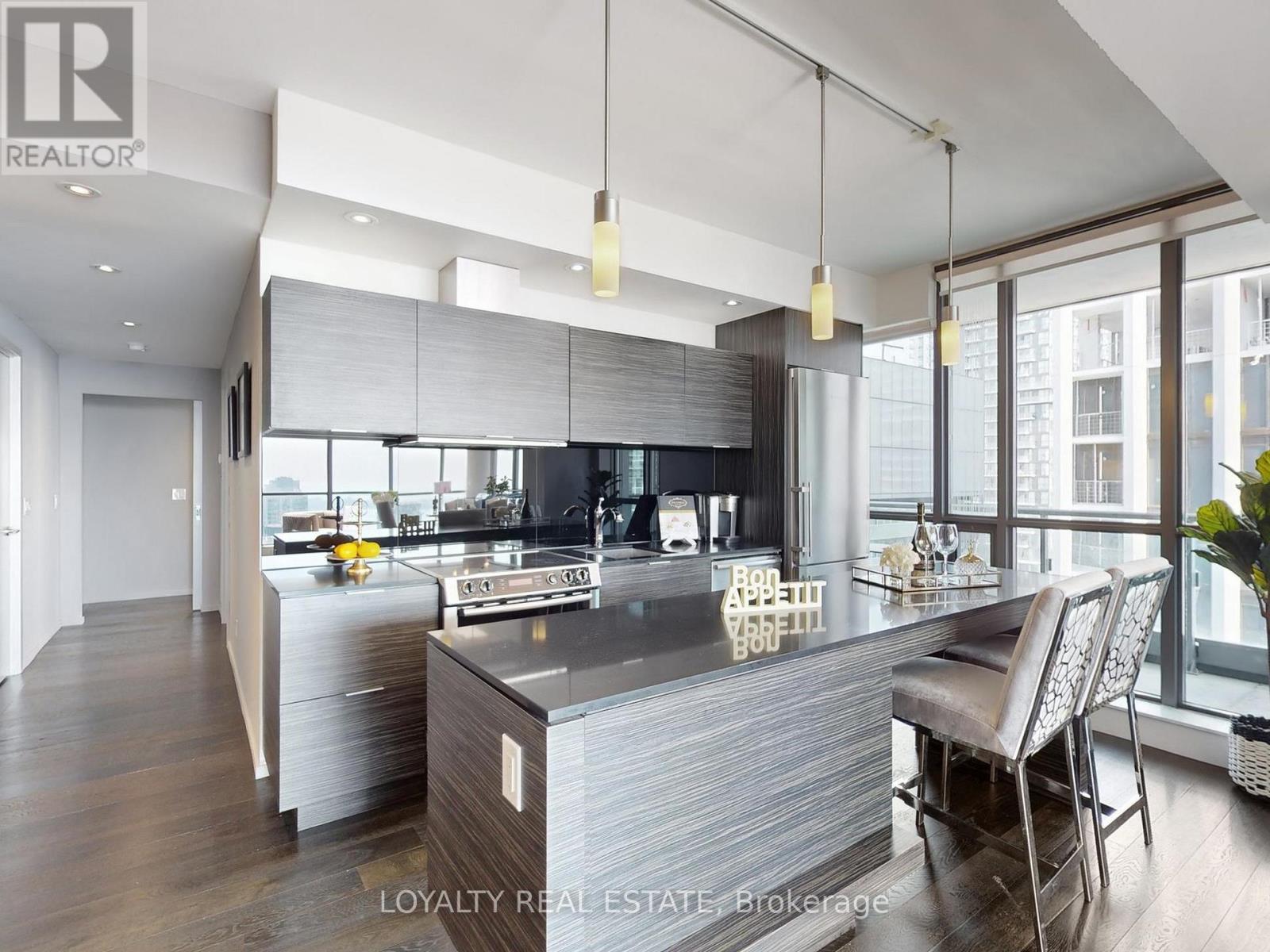3305 - 8 Charlotte Street, Toronto (Waterfront Communities), Ontario  M5V 0K4 - Photo 13 - C12447650