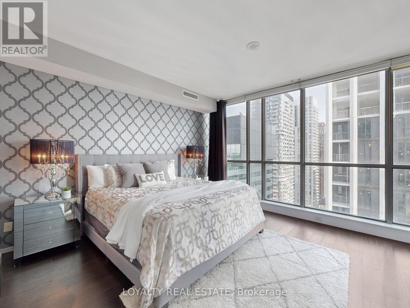 3305 - 8 Charlotte Street, Toronto (Waterfront Communities), Ontario  M5V 0K4 - Photo 21 - C12447650