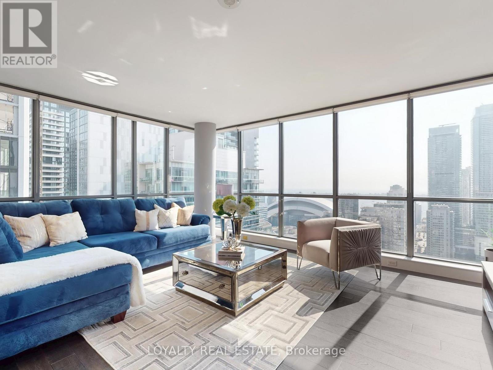 3305 - 8 Charlotte Street, Toronto (Waterfront Communities), Ontario  M5V 0K4 - Photo 8 - C12447650