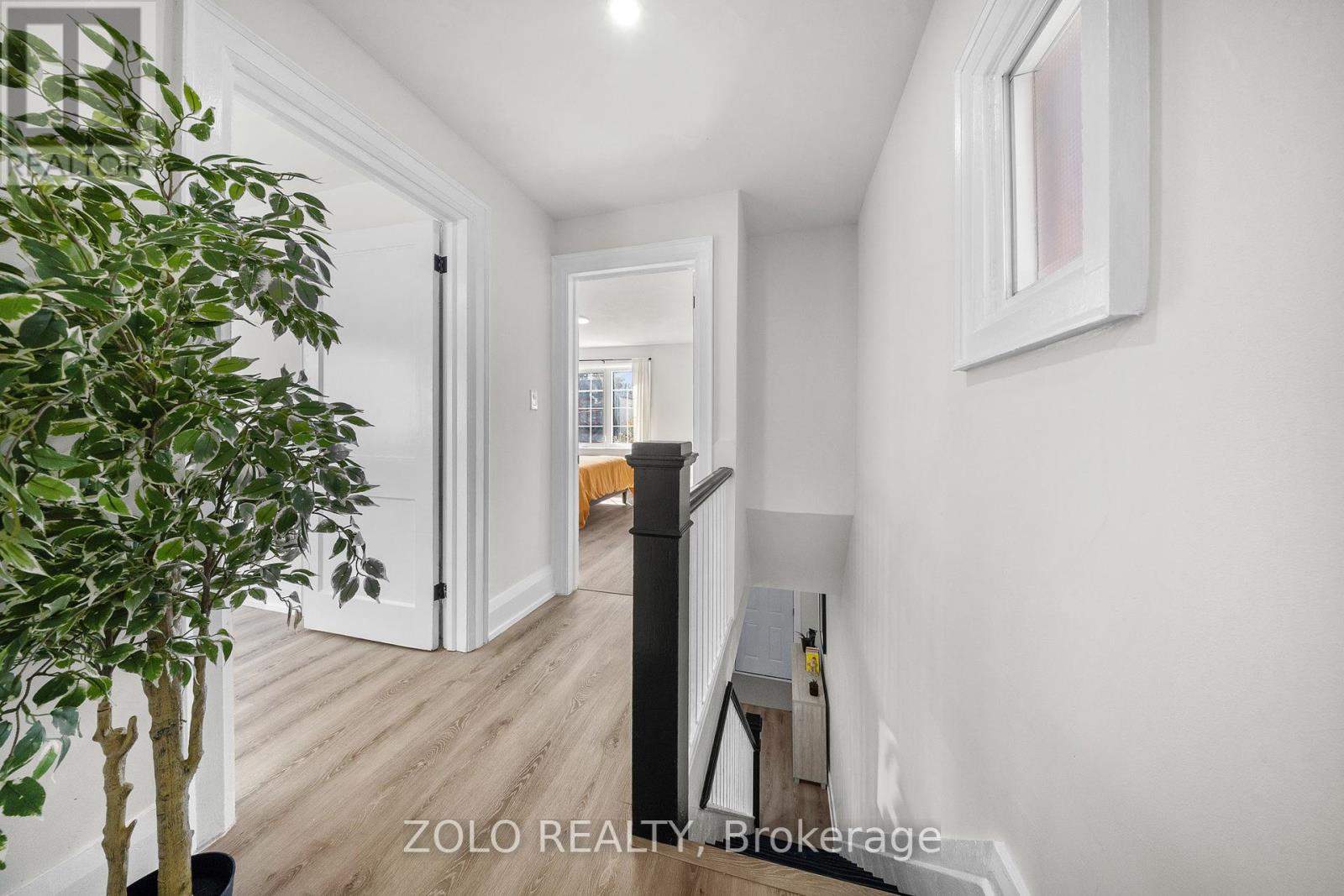 163 Cedric Avenue, Toronto (Oakwood Village), Ontario  M6C 3X7 - Photo 18 - C12447667