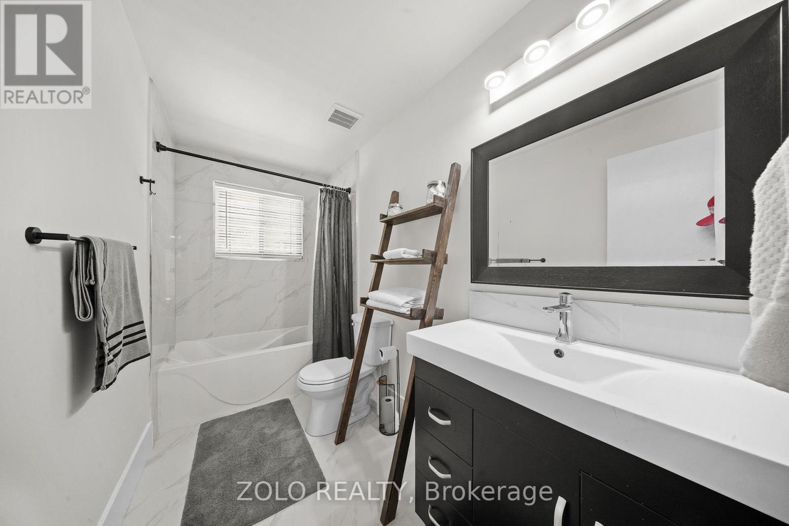 163 Cedric Avenue, Toronto (Oakwood Village), Ontario  M6C 3X7 - Photo 28 - C12447667