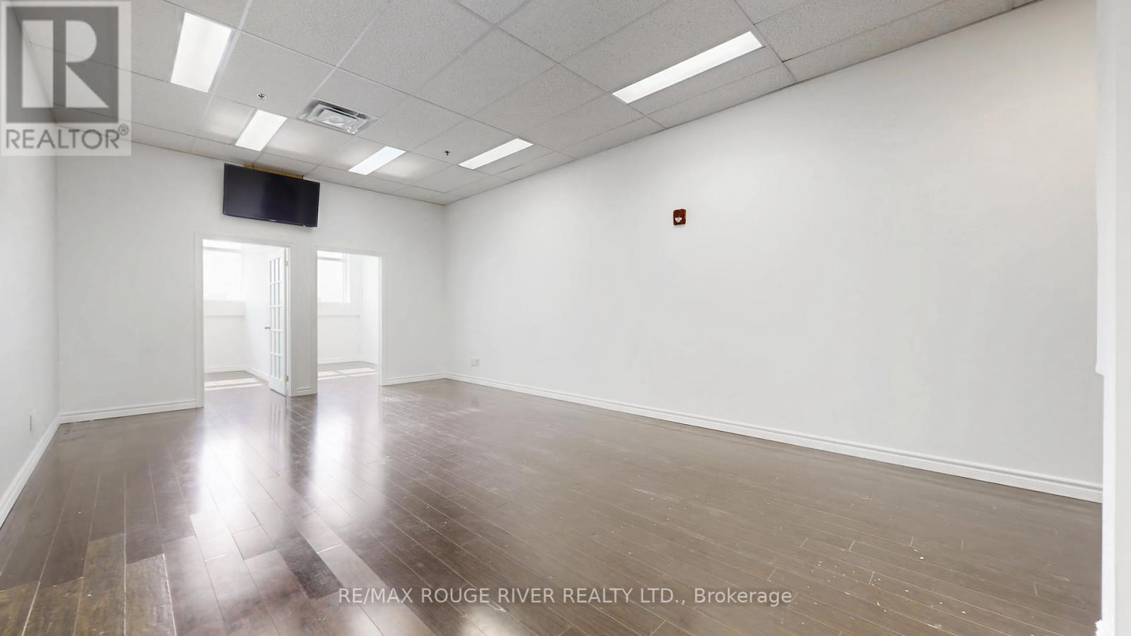 D211 - 69 Lebovic Avenue, Toronto, Ontario  M1L 4V9 - Photo 13 - E12447620
