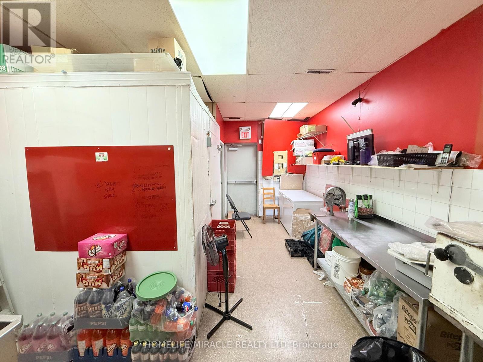 3 Harwood Avenue S, Ajax (Central), Ontario  L1S 2C1 - Photo 7 - E12447686