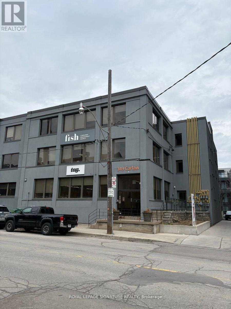 303 - 349 Carlaw Avenue, Toronto, Ontario  M4M 2T1 - Photo 2 - E12447688