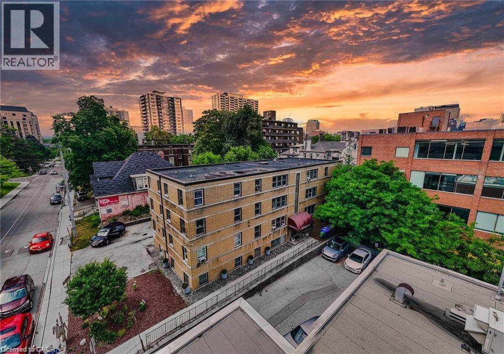 4 ROBINSON Street Unit# 7, Hamilton, Ontario