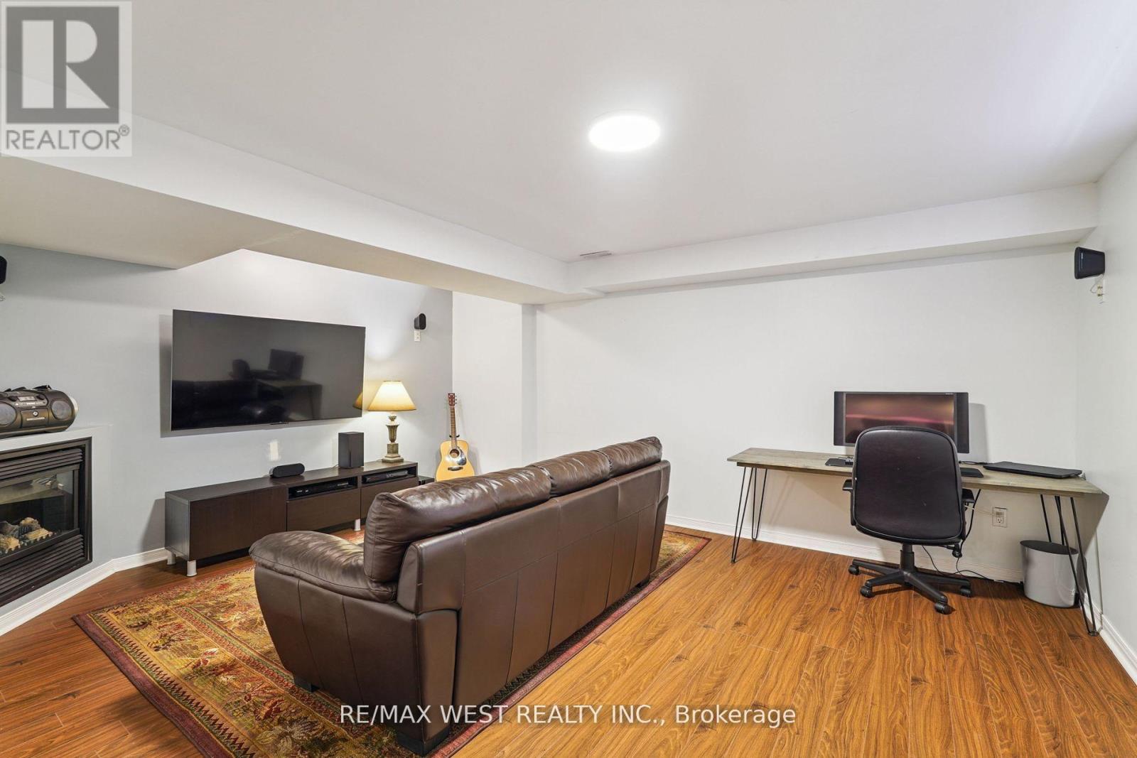148 Chayna Crescent, Vaughan (Patterson), Ontario  L6A 0L6 - Photo 12 - N12447583