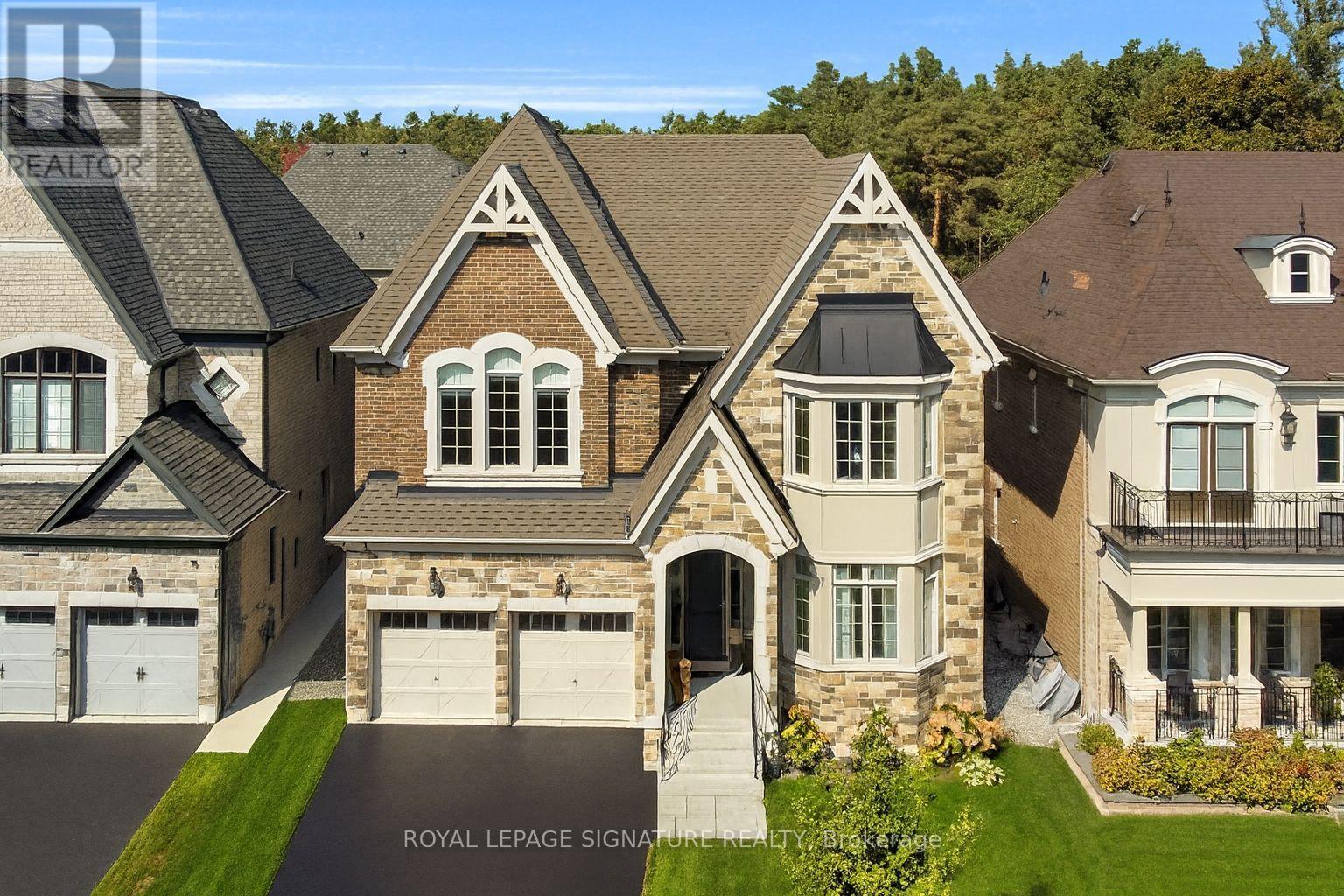 55 Glensteeple Trail, Aurora, Ontario  L4G 3T1 - Photo 3 - N12447628
