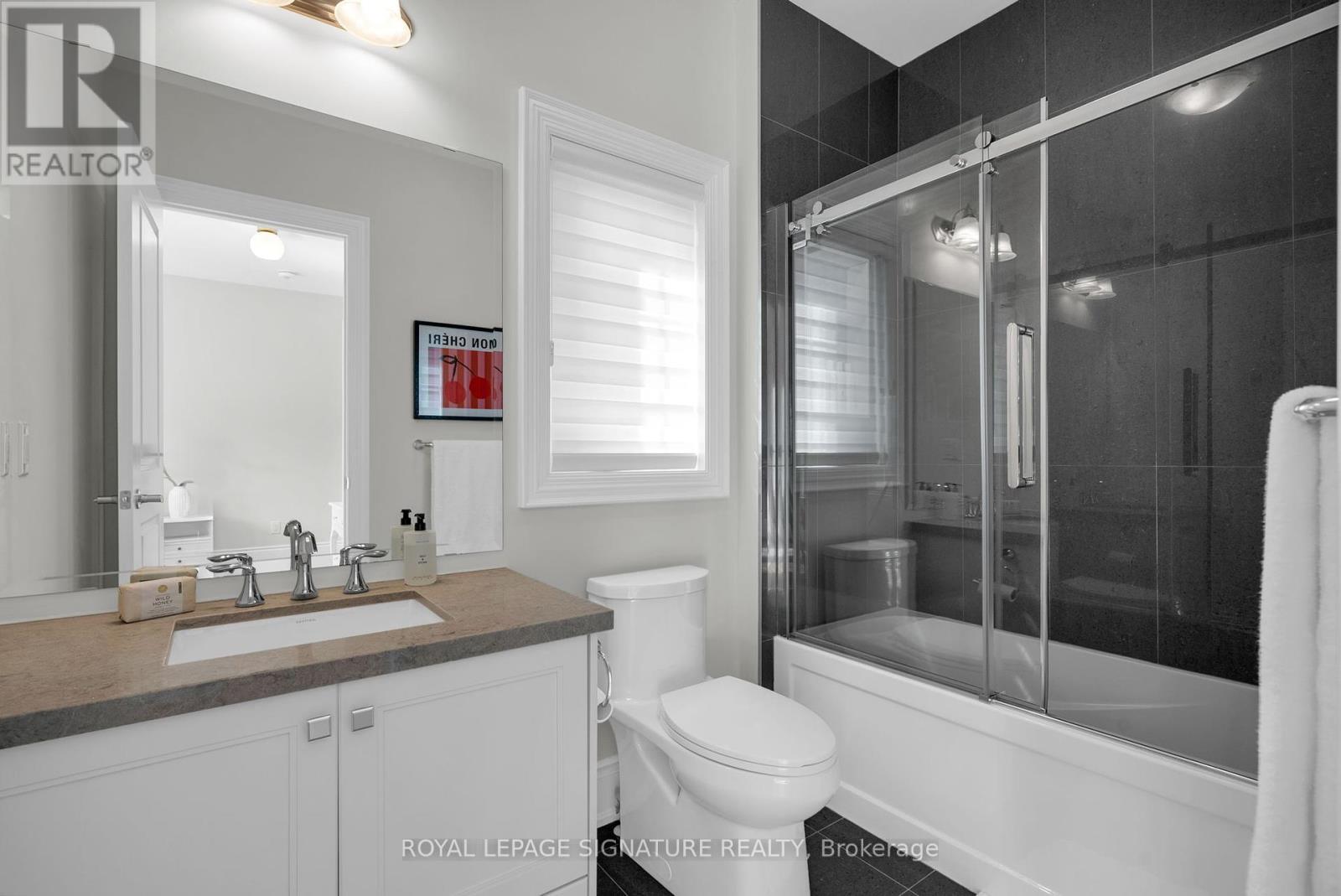 55 Glensteeple Trail, Aurora, Ontario  L4G 3T1 - Photo 38 - N12447628