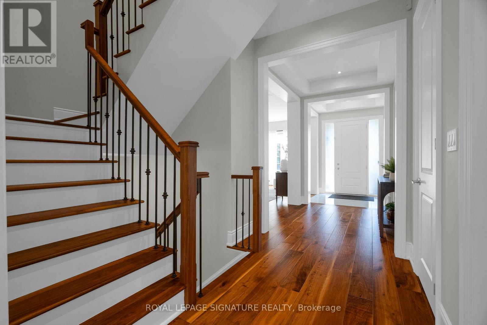 55 Glensteeple Trail, Aurora, Ontario  L4G 3T1 - Photo 6 - N12447628