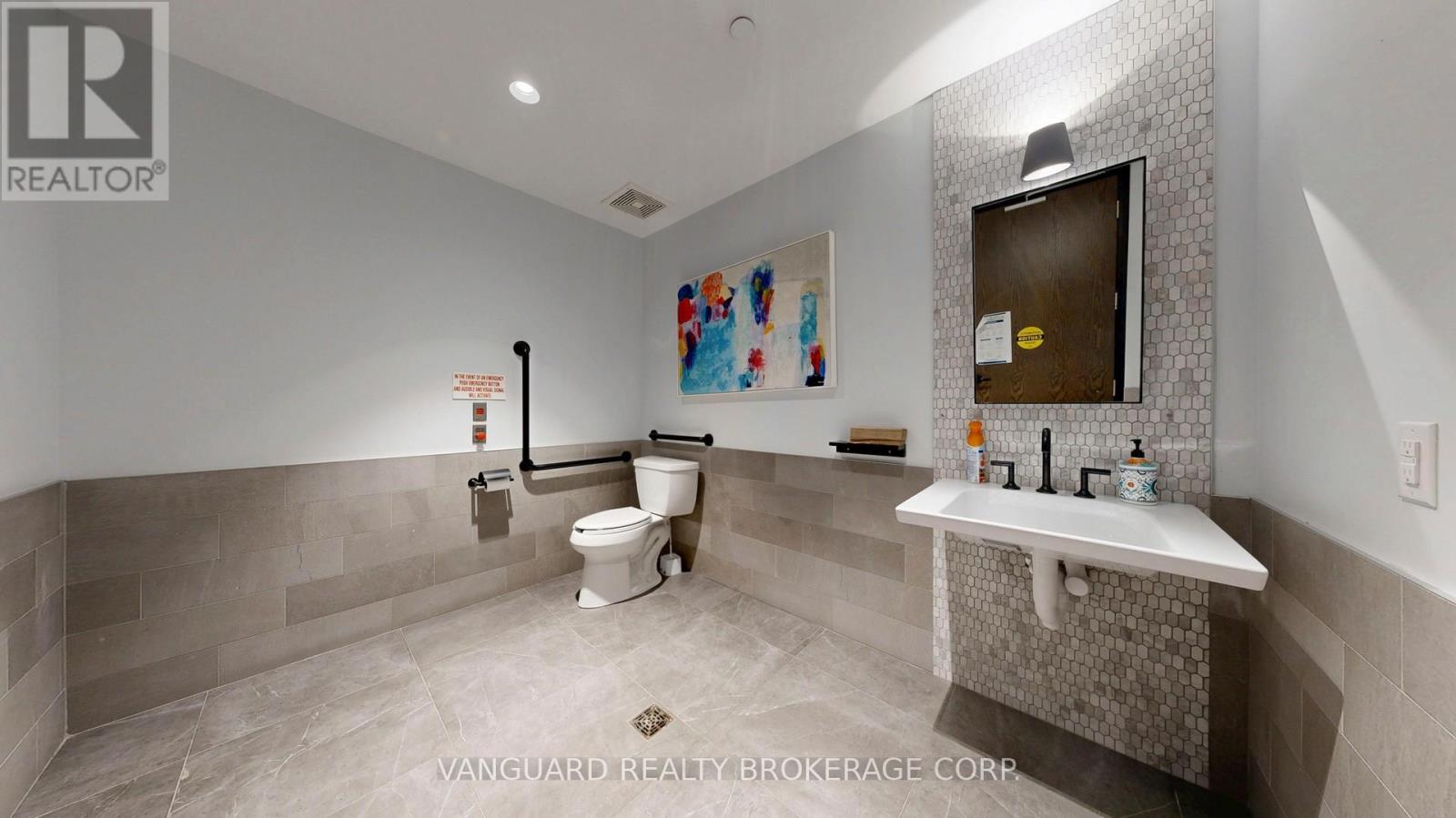 2-4, 201-203 - 4040 Steeles Avenue, Vaughan (Steeles West Industrial), Ontario  L4L 4Y5 - Photo 32 - N12447643
