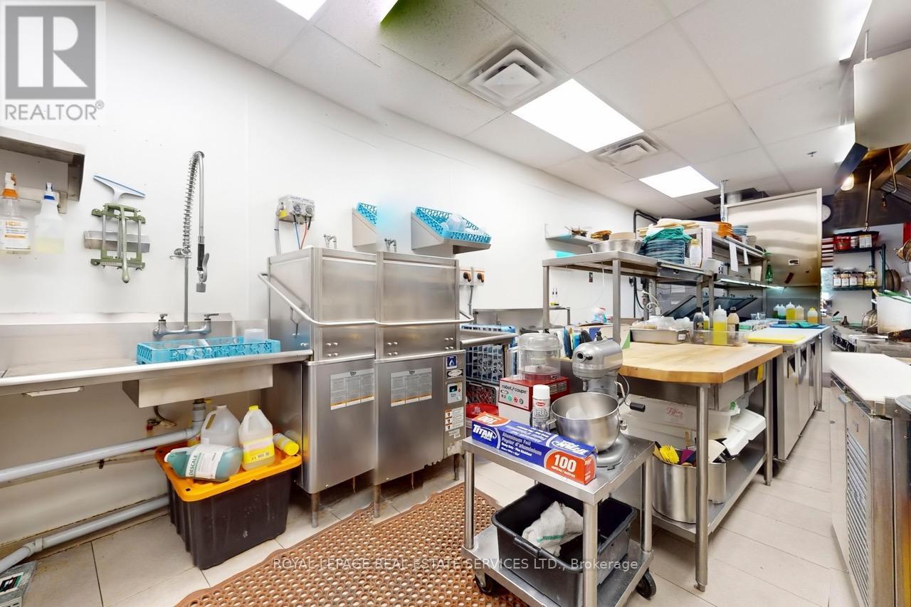 3600 Langstaff Road, Vaughan (East Woodbridge), Ontario  L4L 9E7 - Photo 23 - N12447657