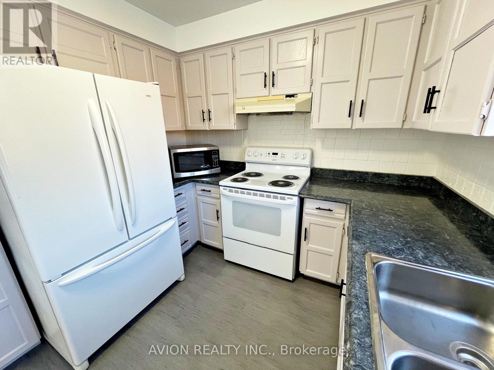 567 Millard Street, Whitchurch-Stouffville, Ontario  L4A 7Z3 - Photo 8 - N12447685