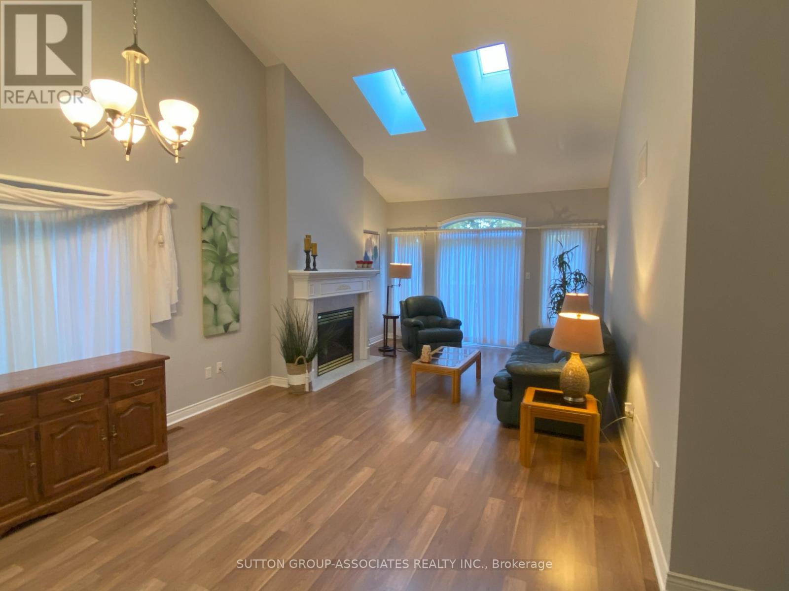 7 - 13 Sunset Boulevard, New Tecumseth, Ontario  L9R 1Y8 - Photo 18 - N12447700