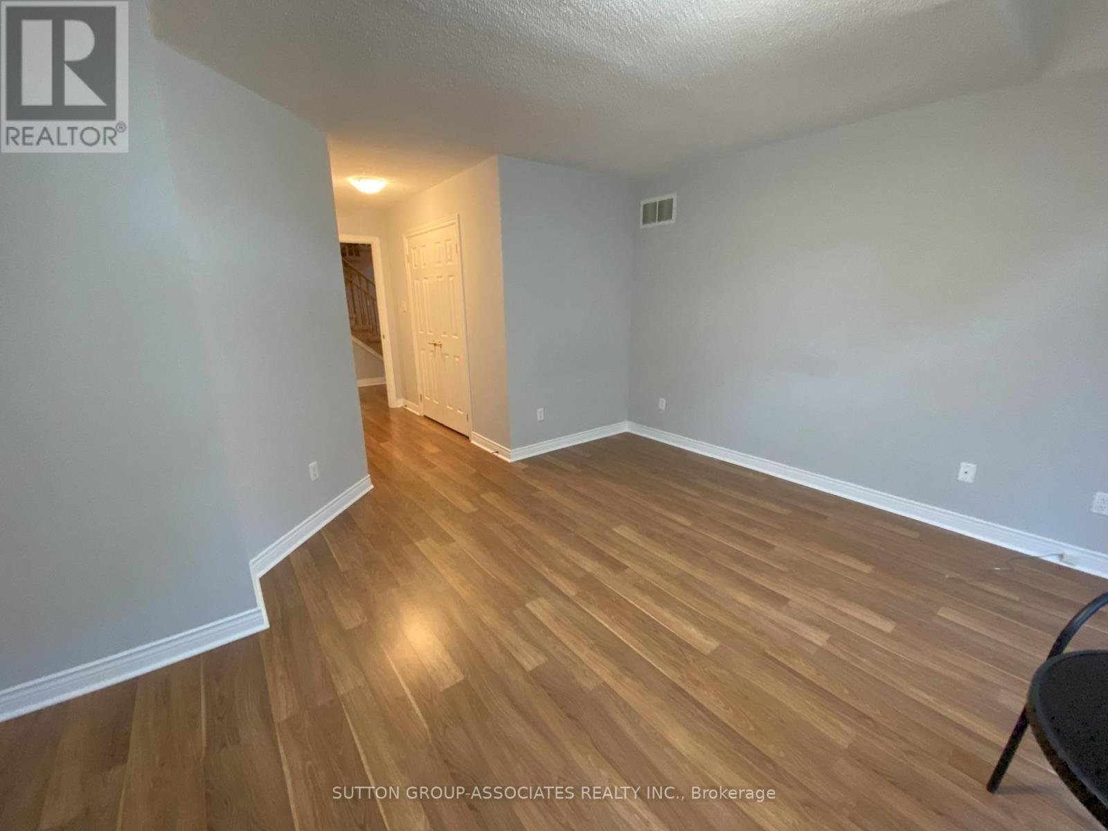 7 - 13 Sunset Boulevard, New Tecumseth, Ontario  L9R 1Y8 - Photo 7 - N12447700