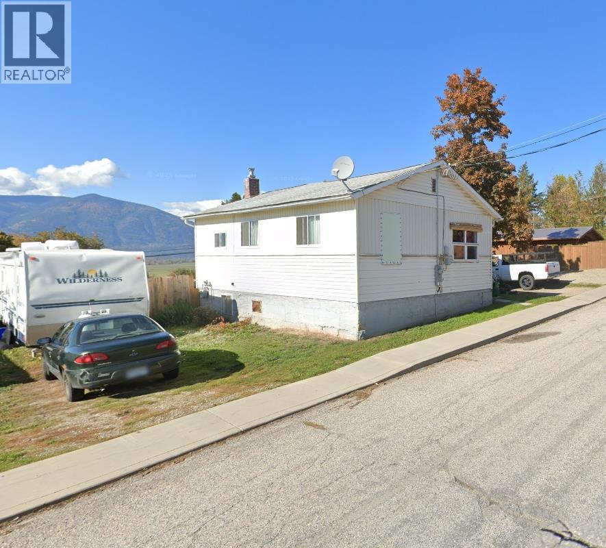 229 9TH  S Avenue, creston, British Columbia