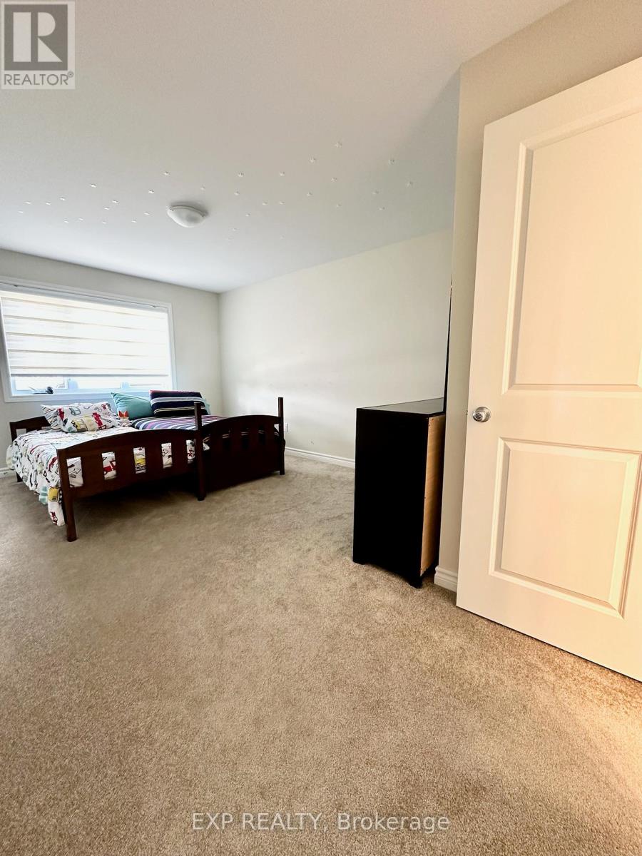 712 Namur Street, Russell, Ontario  K0A 1W0 - Photo 12 - X12447481