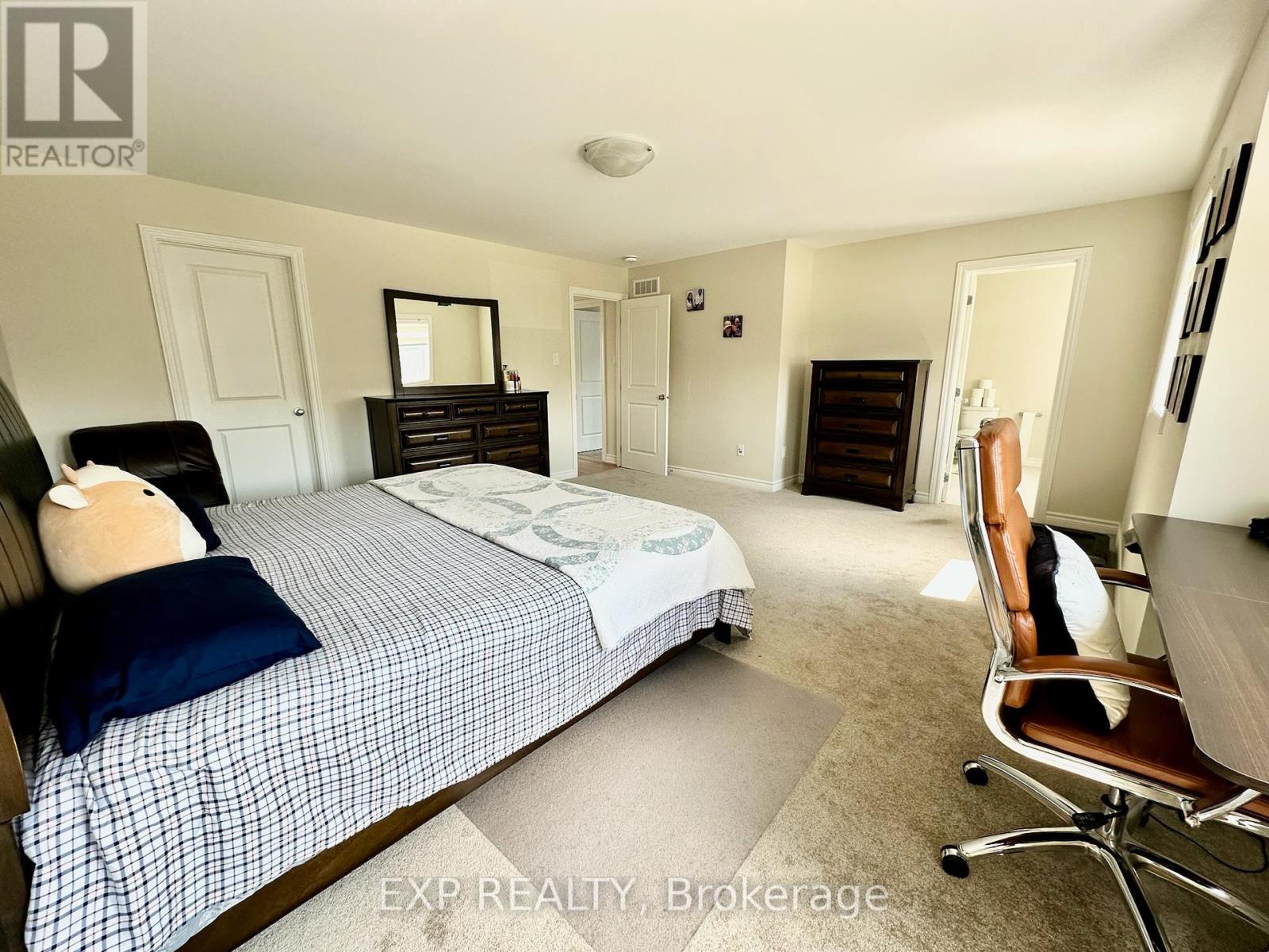 712 Namur Street, Russell, Ontario  K0A 1W0 - Photo 11 - X12447481