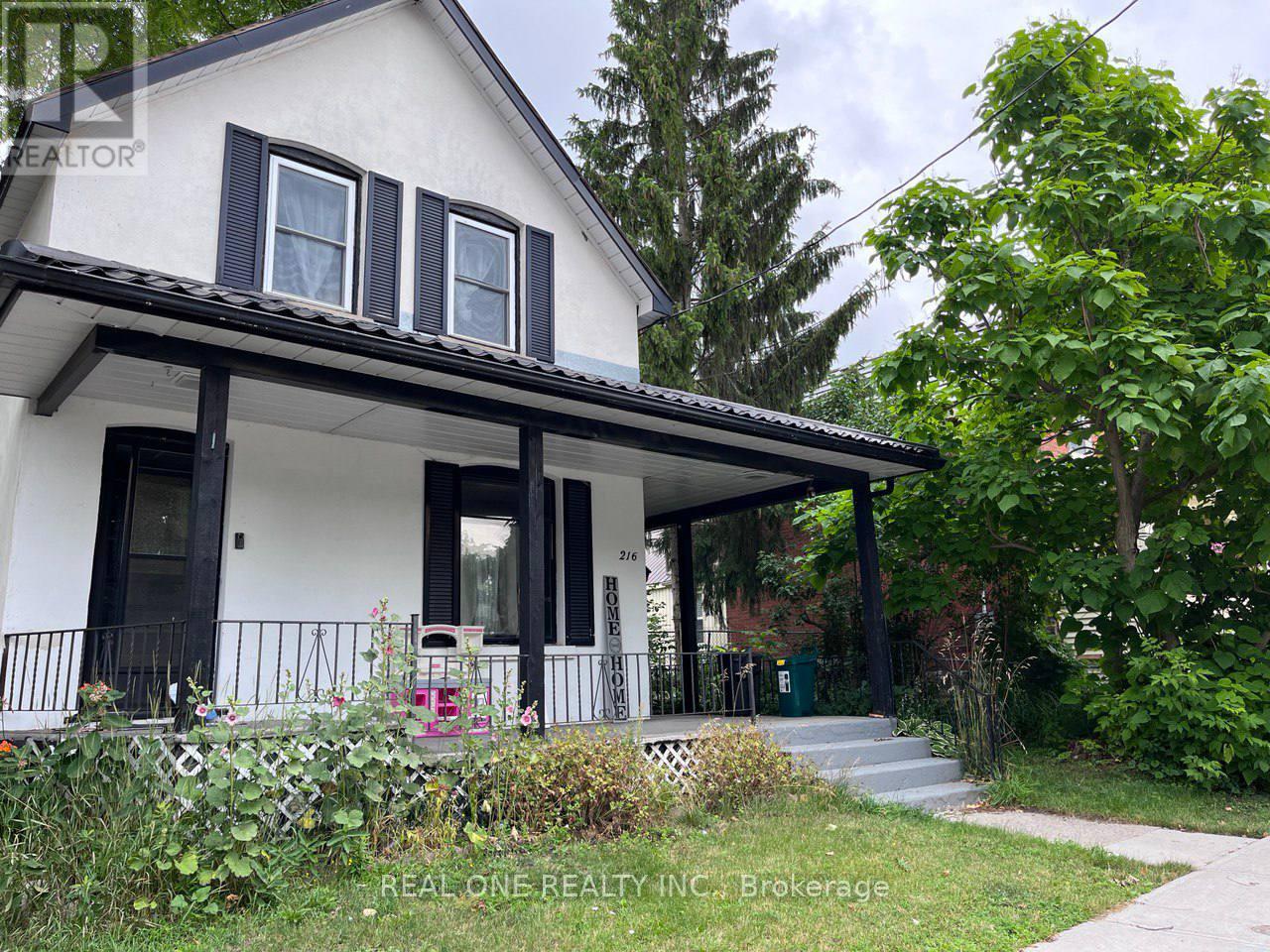 216 JOHN STREET N, Orillia, Ontario