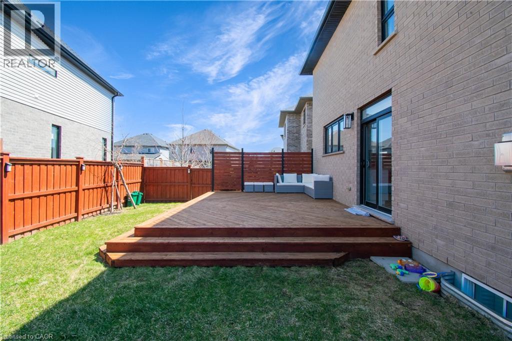556 Mayapple Street, Waterloo, Ontario  N2V 0C3 - Photo 38 - 40776791