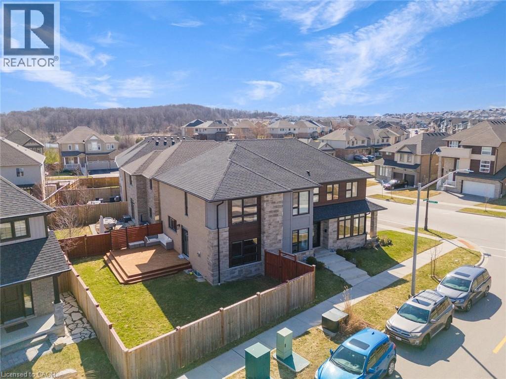556 Mayapple Street, Waterloo, Ontario  N2V 0C3 - Photo 3 - 40776791