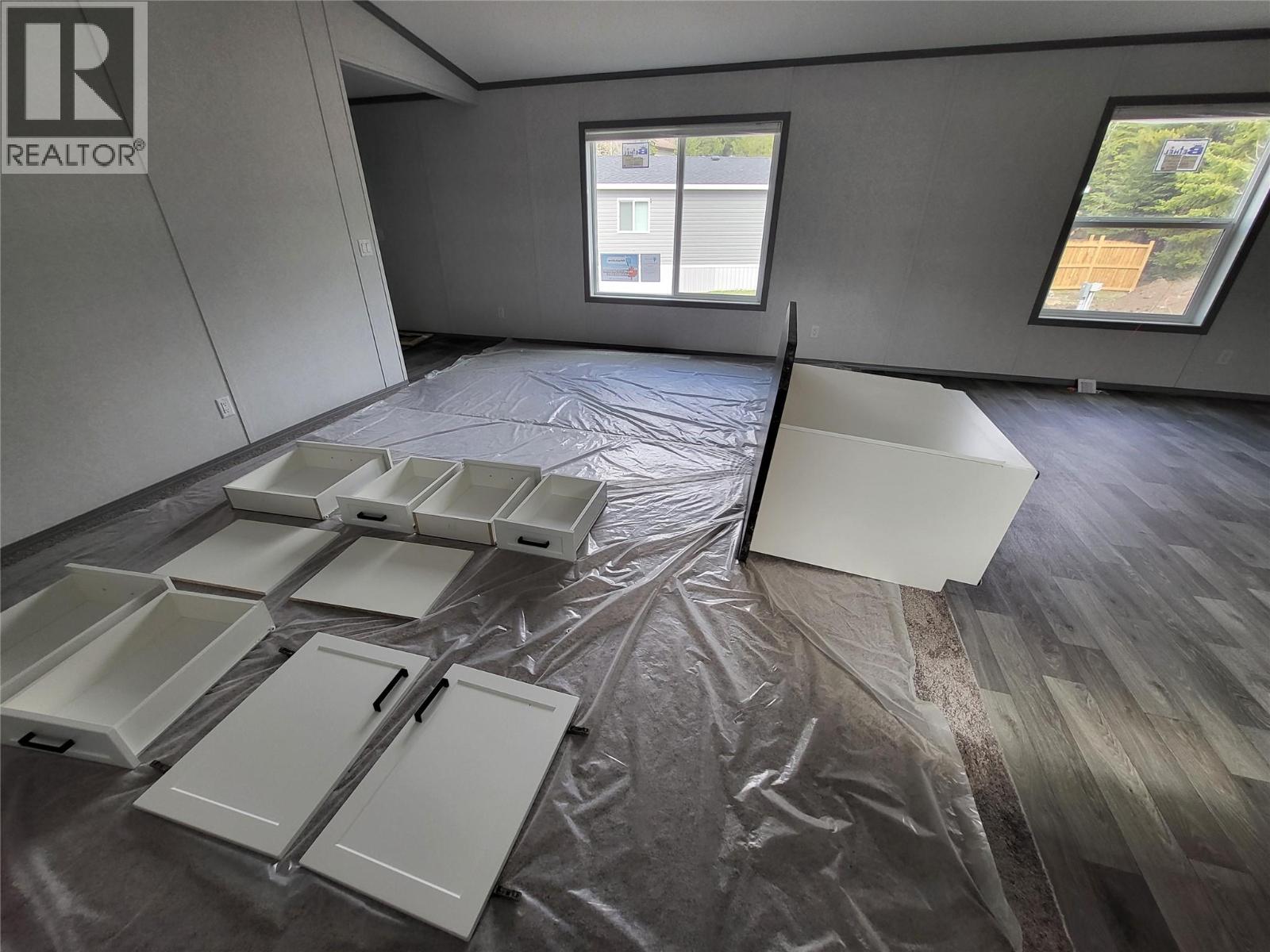 19 Wilderness Heights Drive, Elkford, British Columbia  V0B 1H0 - Photo 7 - 10345092