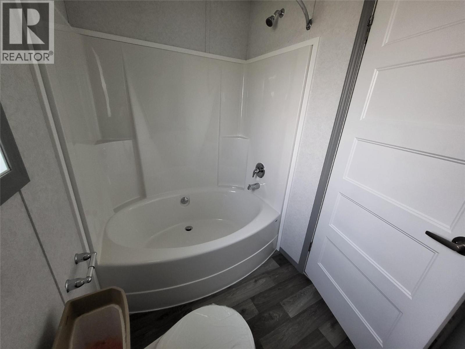 19 Wilderness Heights Drive, Elkford, British Columbia  V0B 1H0 - Photo 13 - 10345092