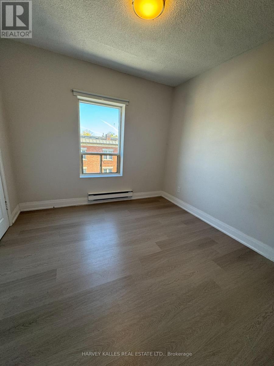 6 - 98 Northcliffe Boulevard, Toronto, Ontario  M6H 3H2 - Photo 5 - C12431136