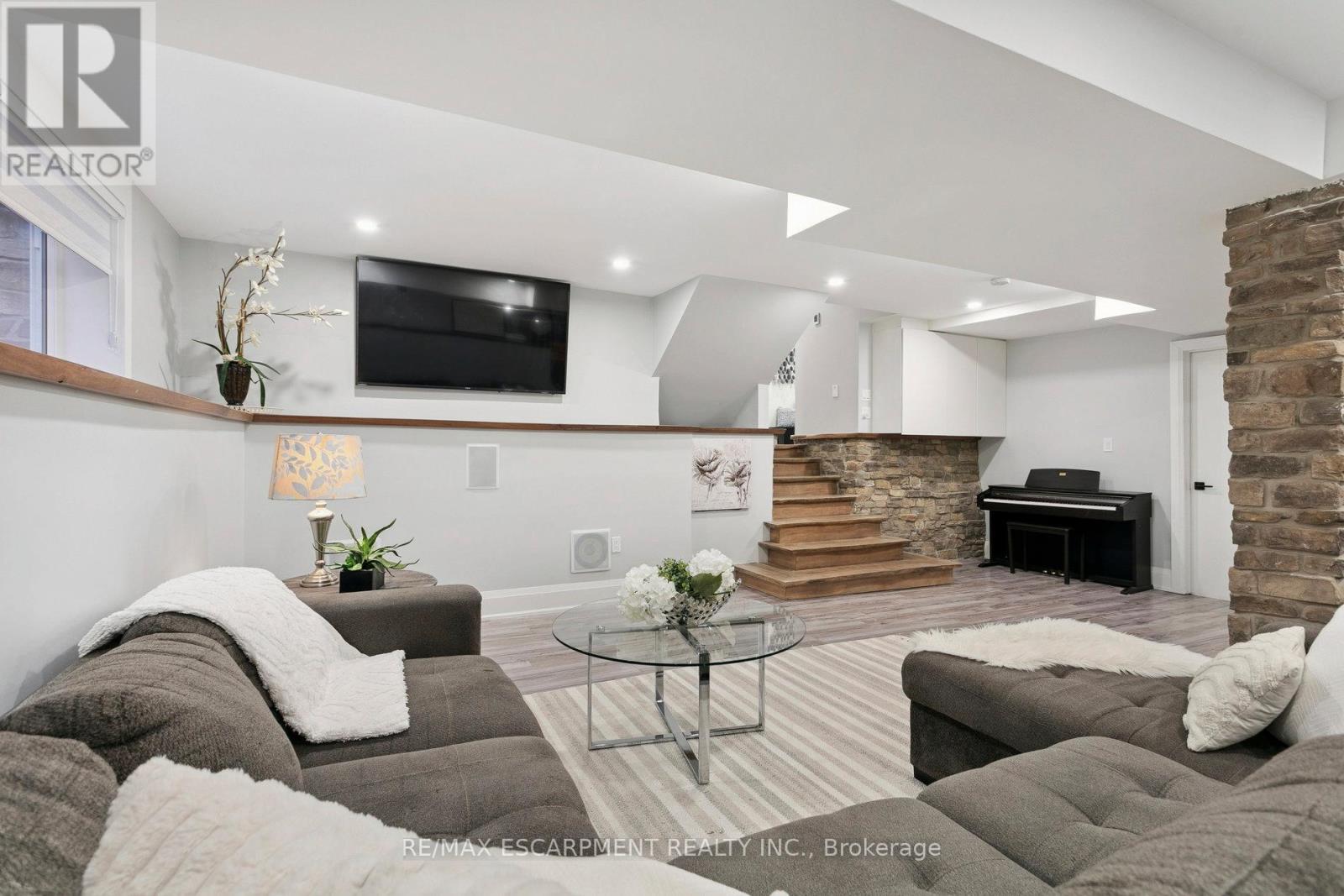 2683 Kingsberry Crescent, Mississauga (Cooksville), Ontario  L5B 2K6 - Photo 27 - W12447584