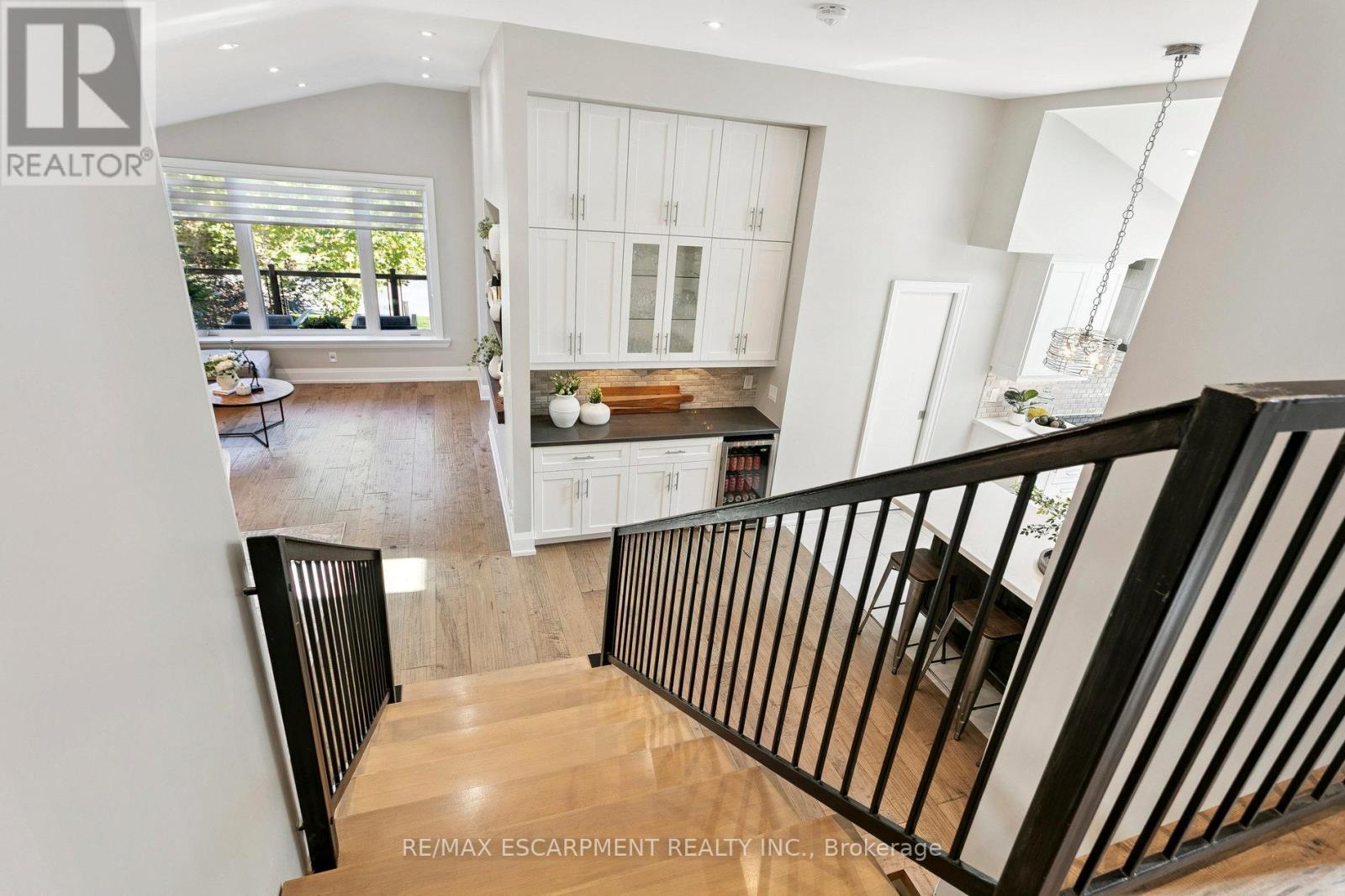 2683 Kingsberry Crescent, Mississauga (Cooksville), Ontario  L5B 2K6 - Photo 6 - W12447584