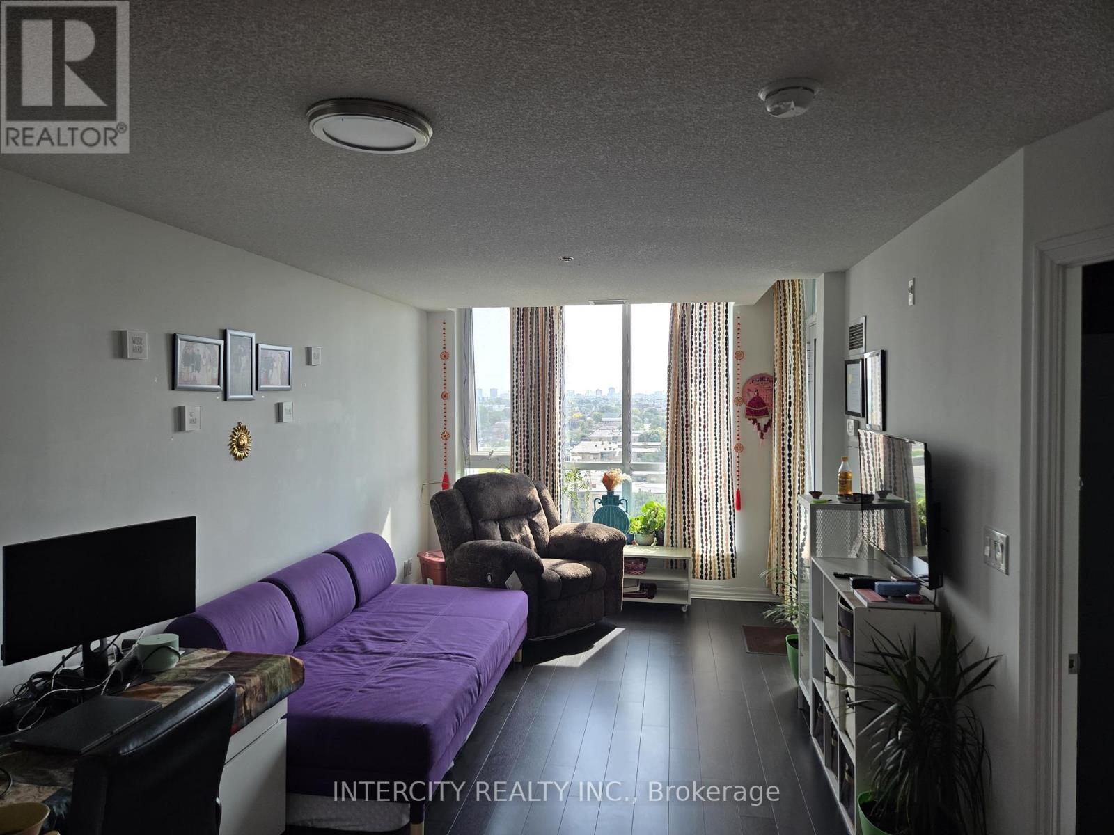 1117 - 80 Esther Lorrie Drive, Toronto, Ontario  M9W 0C6 - Photo 7 - W12447591