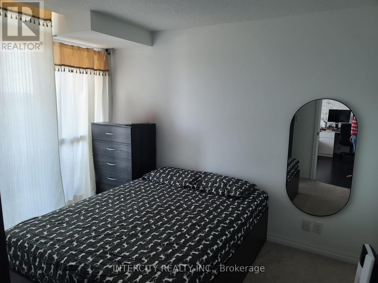 1117 - 80 Esther Lorrie Drive, Toronto, Ontario  M9W 0C6 - Photo 8 - W12447591