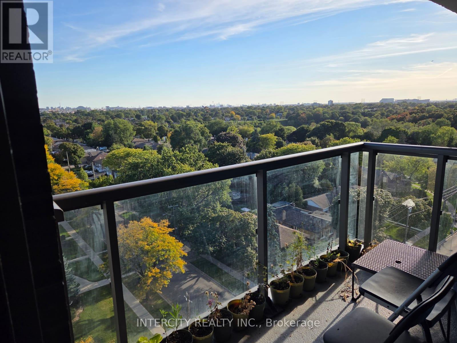 1117 - 80 Esther Lorrie Drive, Toronto, Ontario  M9W 0C6 - Photo 9 - W12447591